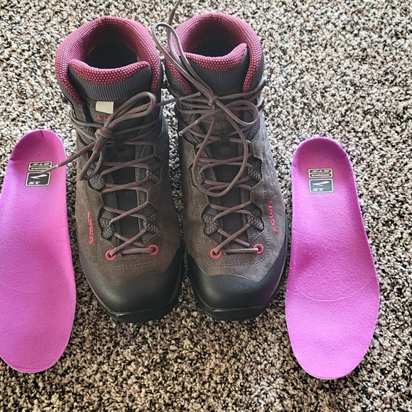 Lowa boots - Picture 3 of 8